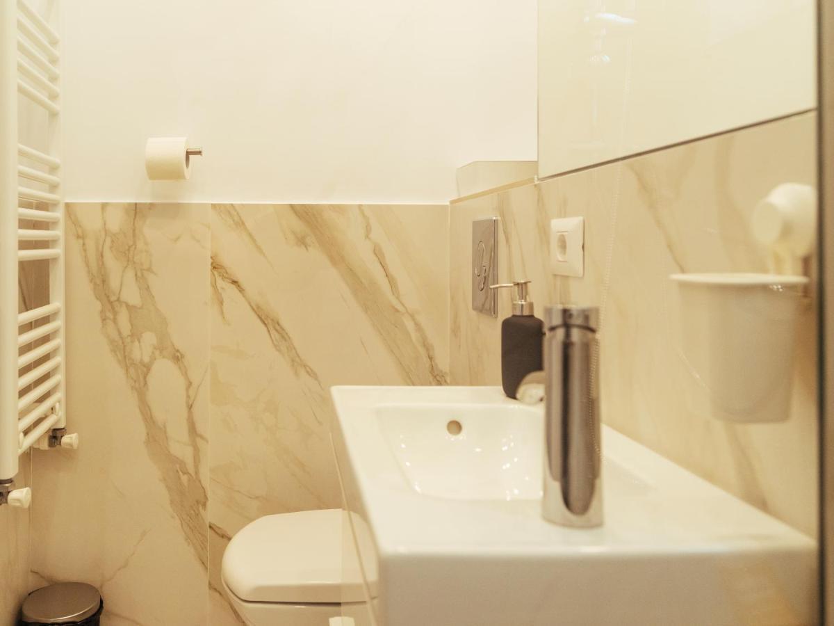 Beautiful Apartment - Top Location - Amazing Balcony Bucureşti Ngoại thất bức ảnh