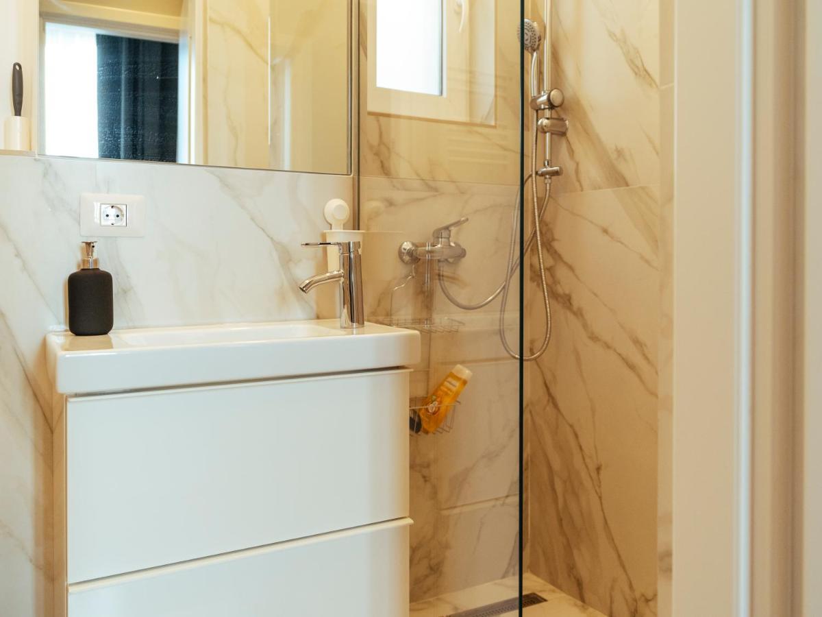 Beautiful Apartment - Top Location - Amazing Balcony Bucureşti Ngoại thất bức ảnh